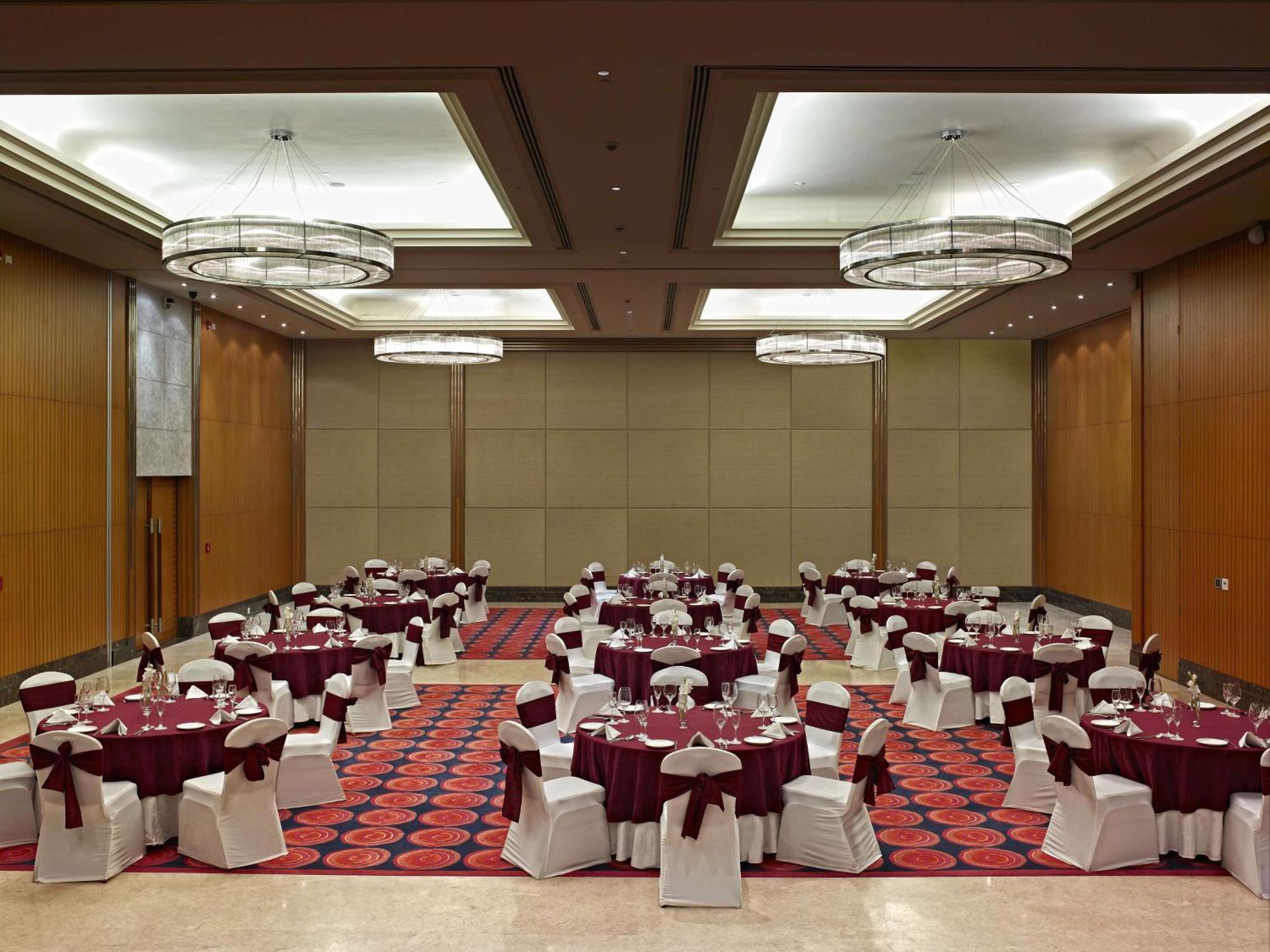 Radisson Blu Hotel Rudrapur Dış mekan fotoğraf