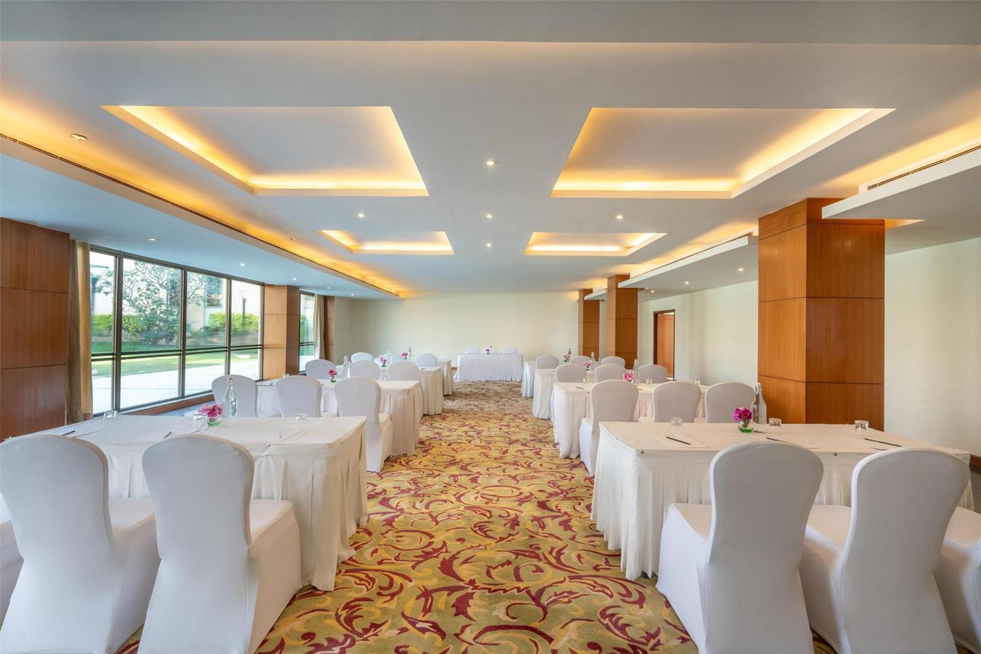 Radisson Blu Hotel Rudrapur Dış mekan fotoğraf